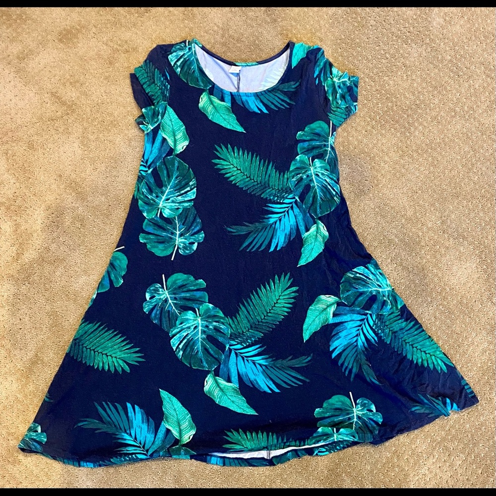 black and green leaf dress